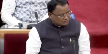 Odisha CM Welcomes President Murmu in Historic Assembly Address, Hails Her as Beacon of Tribal Empowerment