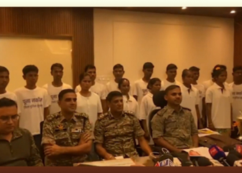 Maoists surrender Sukma