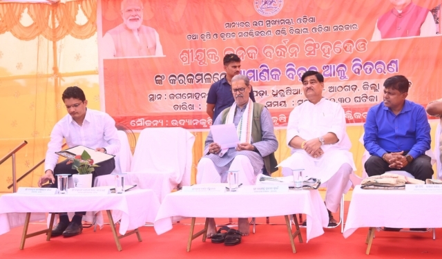 Certified seed potato distribution