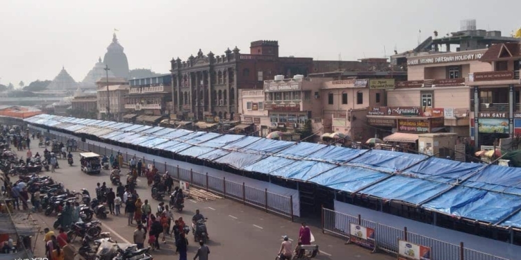 Puri Jagannath Temple New Year crowd