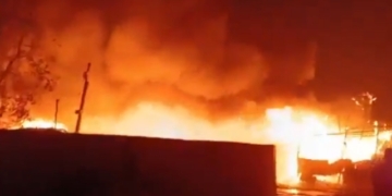 Kolkata shanties fire