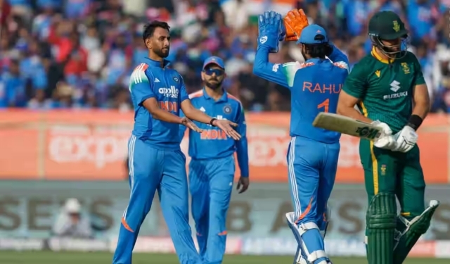 South Africa All Out for 270