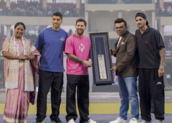 ‘AQI, AQI’ Chants Greet Delhi CM Rekha Gupta at Lionel Messi Event as Air Pollution Remains Severe