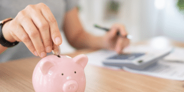 The Smart Investor’s Guide to Money Back Policies in India