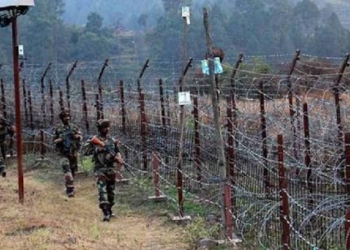 Indian and Pakistani Troops Exchange Fire Along LoC in Keran Sector of Kashmir