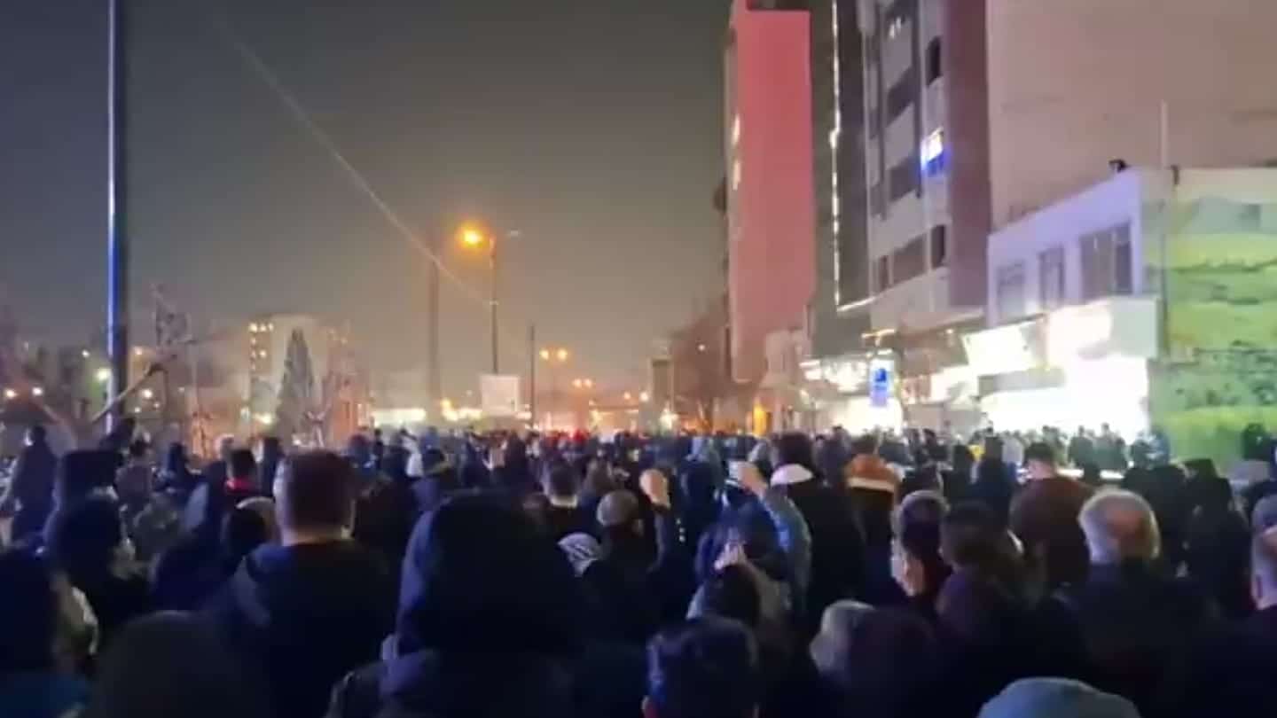 Iran Protests Escalate: At Least 116 Killed as Government Signals Tougher Crackdown, Warns of Death Penalty