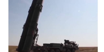 S-400 interceptor missile