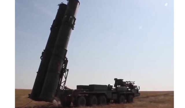 S-400 interceptor missile