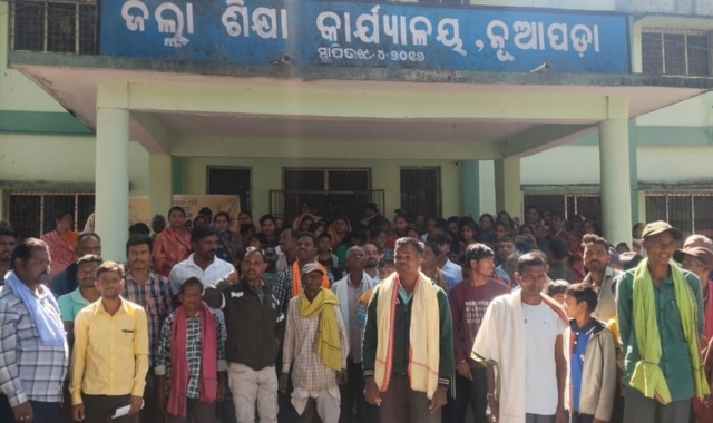 Demand for Godabarish Mishra Adarsha Vidyalaya Sparks Protest in Nuapada