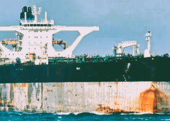 US Seizes Russian-Flagged Oil Tanker Linked to Venezuela After Atlantic Chase