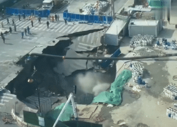 Shanghai sinkhole collapse