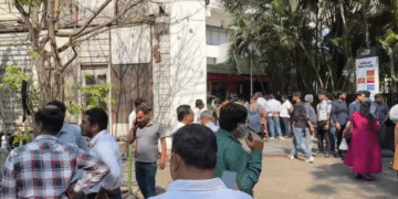 Earthquake tremors Kolkata