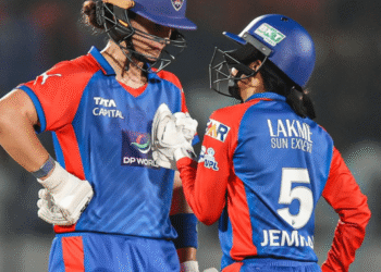 Delhi Capitals Cruise to Fourth Consecutive WPL Final with Victory Over Gujarat Giants