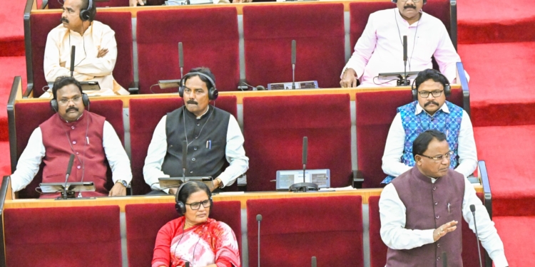 CM Majhi criticises BJD irrigation failures