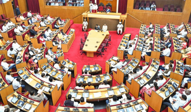 Odisha Assembly Paddy Protest