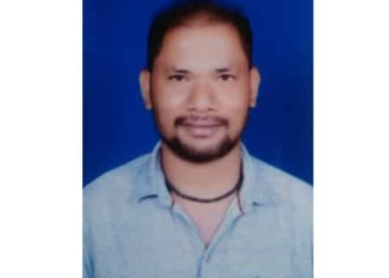 Teacher Dies of Heart Attack