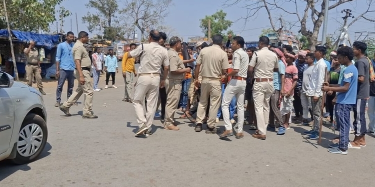 Mayurbhanj road blockade police attack