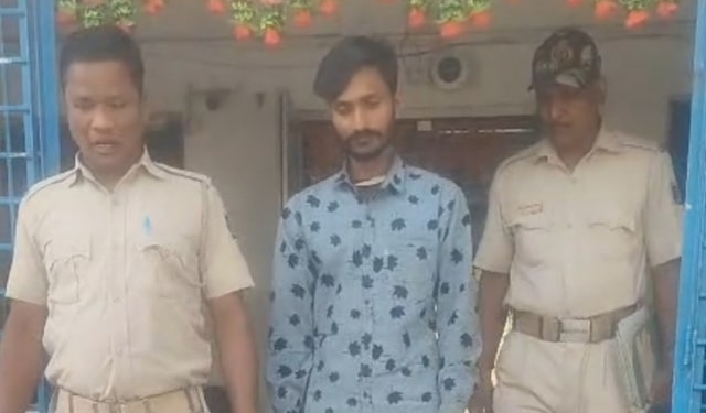 Dungripali Cash and Foreign Currency Seizure