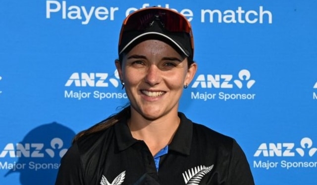 Amelia Kerr T20I record