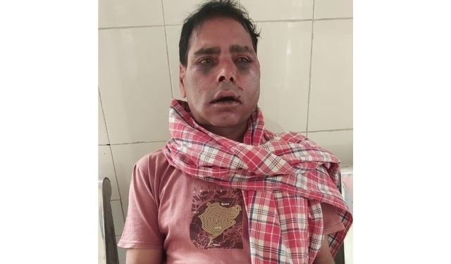 Govt Employee Looted