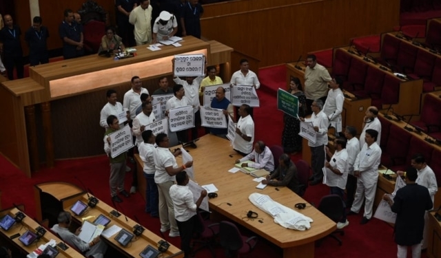 Health Minister Resignation Demand