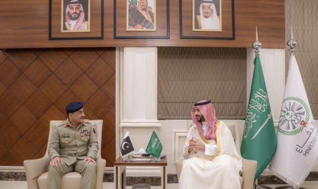 Saudi Defence Minister Meets Pakistan Army Chief Amid Iran Strikes