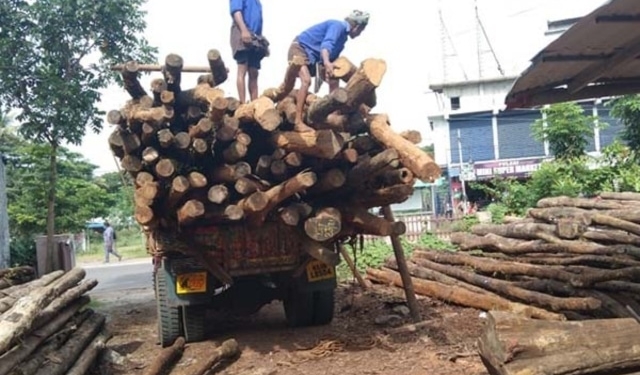 LPG shortage in Bhubaneswar