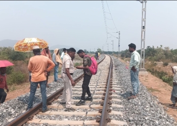 Labourer Killed in Train Accident