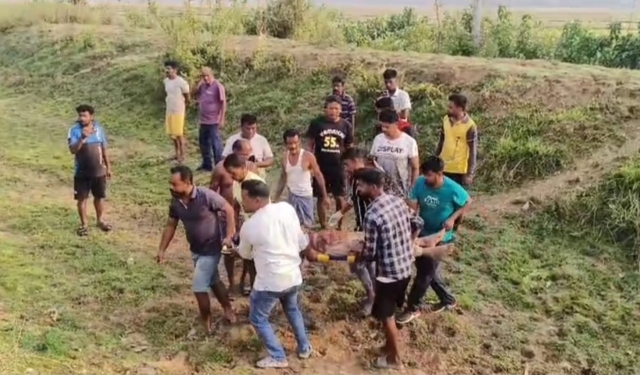Youth stabbed