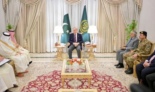 Riyadh and Doha Pledge $5 Billion to Pakistan