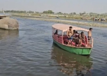Steamer Capsizes in Yamuna