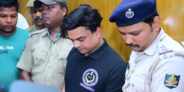 fake NIA officer Bhubaneswar