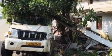 Pickup Van Rams Into Shop