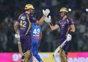 Finn Allen century KKR vs DC
