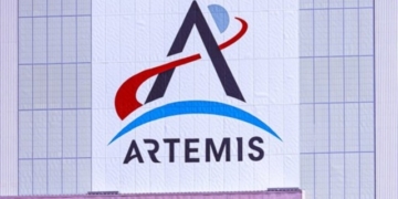 Artemis III mission