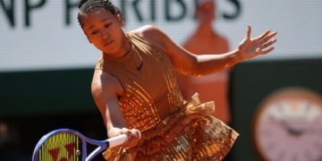 Naomi Osaka gold dress
