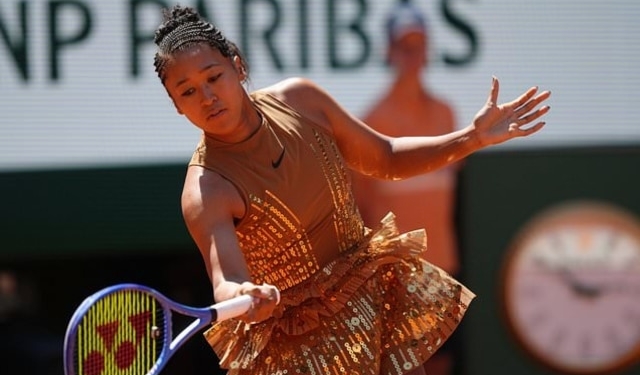 Naomi Osaka gold dress