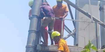 Drunk Youth Climbs Tower