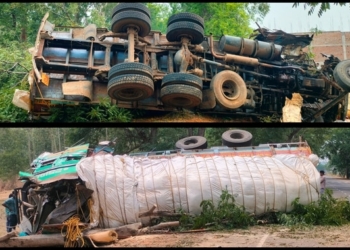 Truck Overturns