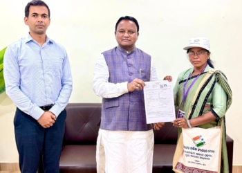 Odisha CM Joins SIR-2026 in Keonjhar, Urges Citizens for Error-Free Voter List