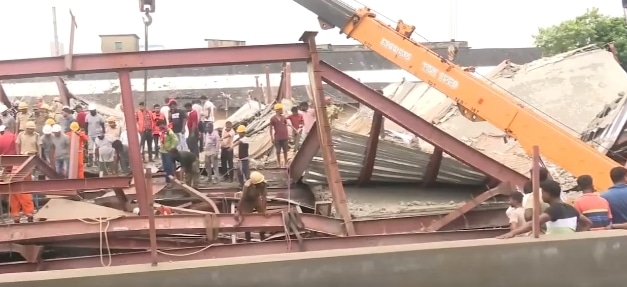 Kolkata warehouse collapse