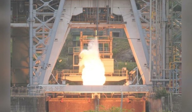 ISRO semi-cryogenic engine test
