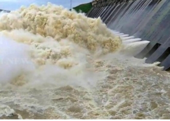 Hirakud Reservoir floodwater release