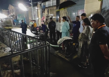 H&UD Minister Conducts Late-Night Inspection in Puri; Directs Swift Clearance of Waterlogging Ahead of Rath Yatra