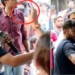 Ink Thrown at Abhijeet Dipke During Hunger Strike at Jantar Mantar After Sonam Wangchuk's Hospitalisation