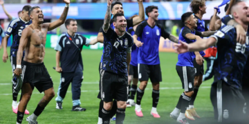 Argentina Edge England 2-1 to Enter FIFA World Cup 2026 Final; Lionel Messi Shines with Two Assists