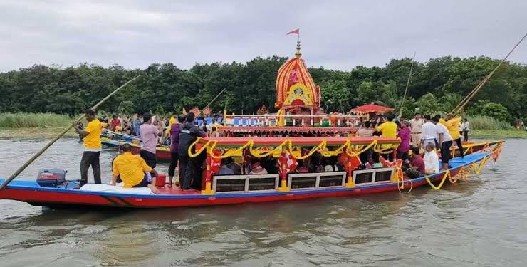 Chilika's Water Rath Yatra