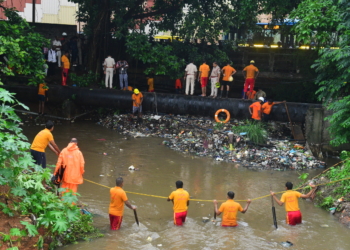 Bhubaneswar drain death plastic collector