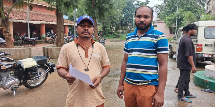 Patnagarh bus driver gun threat