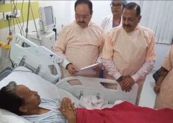 Sonam Wangchuk Ends 26-Day Hunger Strike in Presence of Union Ministers